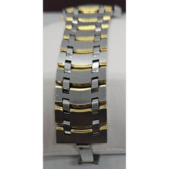 Wittnauer Montserrat Swiss Made Watch With 8 Diamonds And Sapphire Crystal - Picture 4 of 16